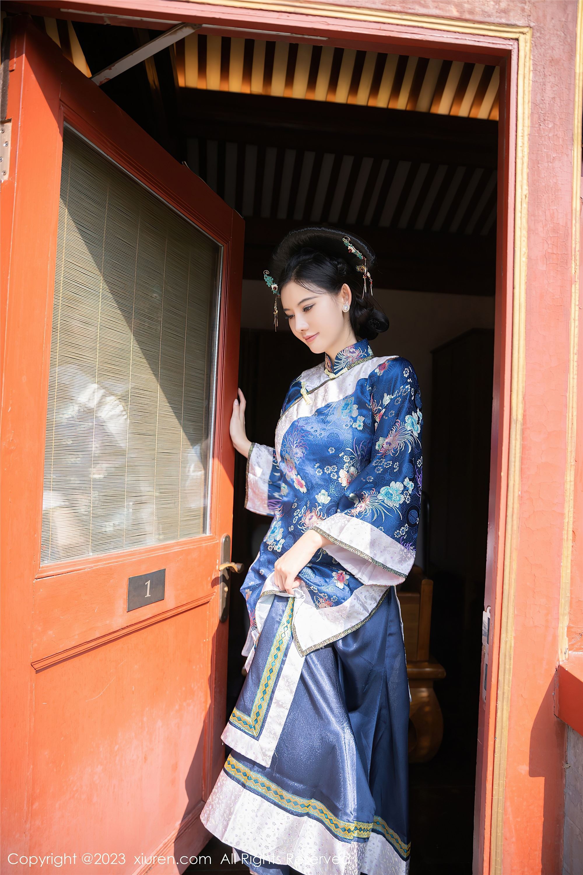 XiuRen秀人网  2023.03.10 NO.6398 就是阿朱啊